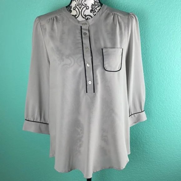Daniel Rainn Two Toned Partial Button Down Lightweight Fashion Blouse Top M - Picture 2 of 8
